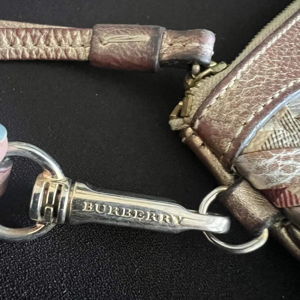 Vintage Burberry Gold and Cream Quilted Wristlet Clutch